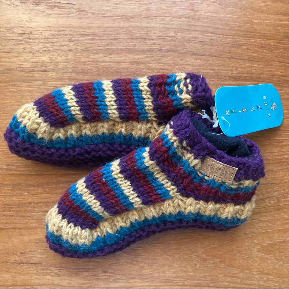 ARK IMPORTS Wool Slippers NWT